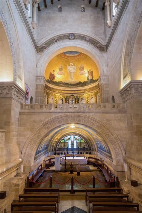 Esterno della Chiesa della Trasfigurazione a New York