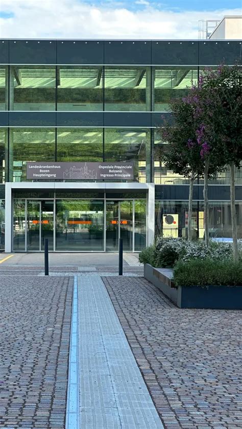 Foto ingresso Ospedale Evangelico