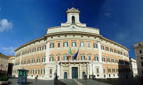 Esterno di Palazzo Montecitorio a Roma