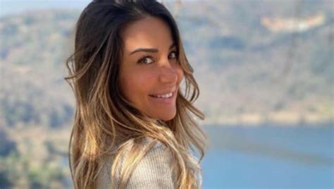 Dettaglio di Rosaria Cannavò durante una delle sue prime apparizioni televisive come ballerina.