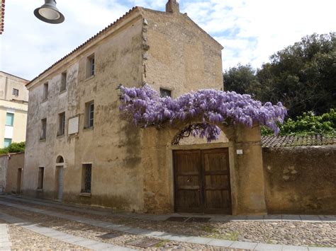 Foto della facciata della casa di accoglienza