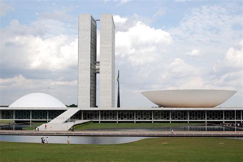 Panoramica del centro di Brasilia con i palazzi del potere di Niemeyer