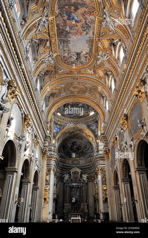 Interno della Chiesa Nuova, Santa Maria in Vallicella, con particolare sulla Cappella di San Filippo Neri