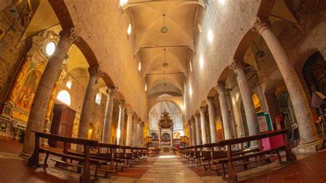 Interno della Cattedrale di Marsala, navata centrale