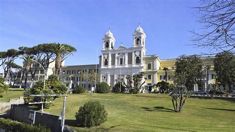 Foto aerea o panoramica del campus dell'Università Cattolica del Sacro Cuore a Roma con il Policlinico Gemelli