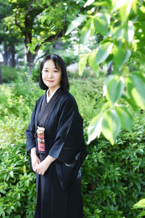 Ritratto dell'autrice Nanami Kamon