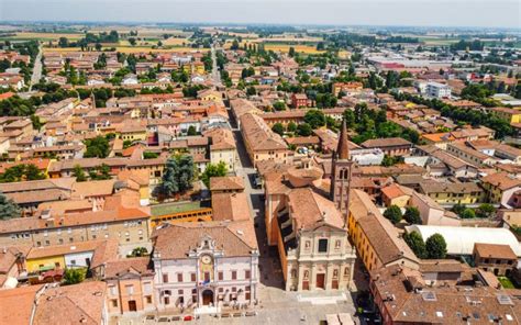 Panorama di Pieve di Cento con i suoi monumenti storici