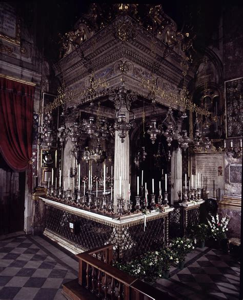 Ricostruzione schematica del tabernacolo dell'Annunziata di Michelozzo
