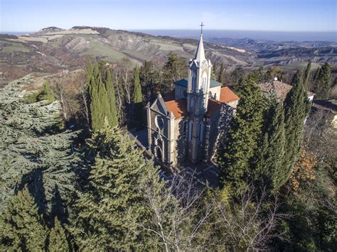 Vista panoramica dell'Eremo di Montepaolo a Dovadola