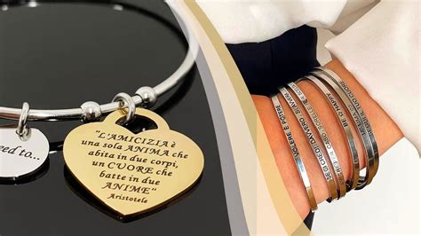 Vari tipi di bracciali con frasi di preghiera in pelle, rame e ottone