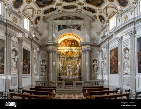 Foto della cappella interna della Casa Diocesana