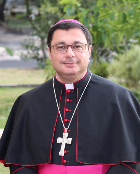 Foto del Vescovo Ratko Peric