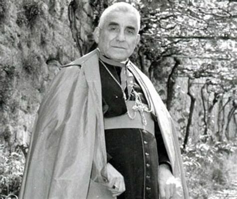 Foto storica di Mons. Beniamino Ubaldi o della cattedrale di Gubbio