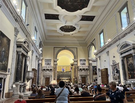 Immagine della Cattedrale di Livorno o di una celebrazione liturgica