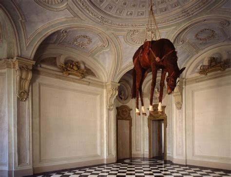 Opere di arte contemporanea sul tema del crocifisso