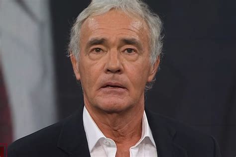 Foto di Massimo Giletti da bambino con la madre e la nonna