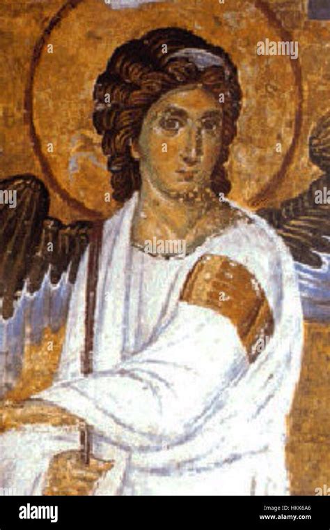 Una figura stilizzata che simboleggia la benedizione divina