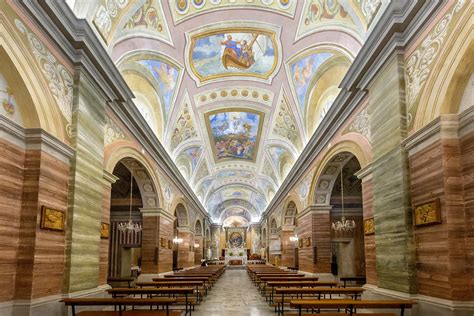 Foto panoramica della Chiesa di Santa Maria Maggiore a Orune