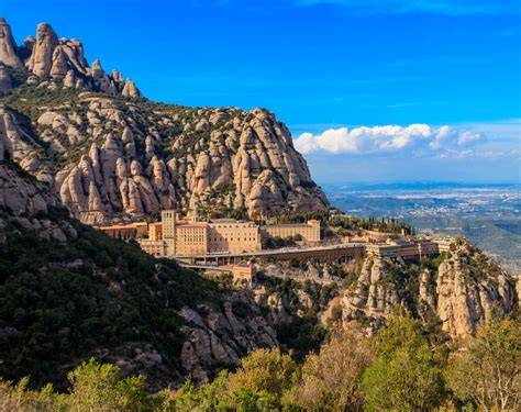 Panoramica del Monastero di Montserrat in Spagna