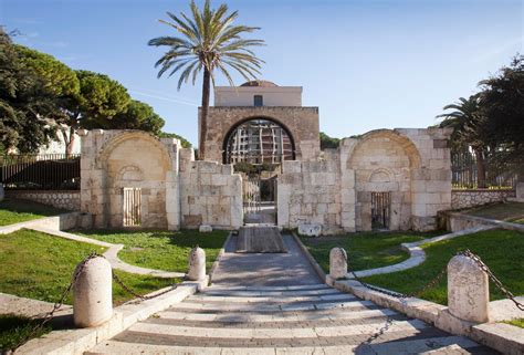 Antica basilica o rovine della chiesa di San Saturnino a Cagliari, Sardegna