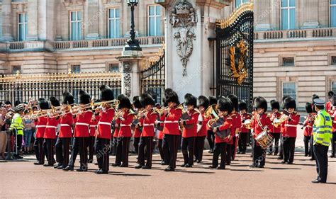 Cambio della guardia a Buckingham Palace