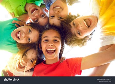 Photo of children smiling during an UNITALSI pilgrimage