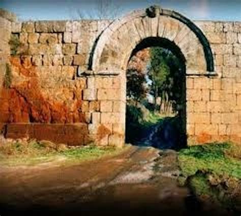 Ricostruzione storica di Falerii Novi con la cinta muraria