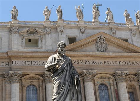 Sculture di San Pietro di Giuseppe de Fabris e San Paolo di Adamo Tadolini