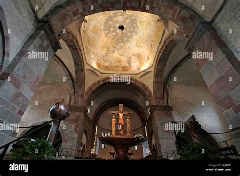 Foto della rotula di San Marco custodita nella Collegiata di Cropani