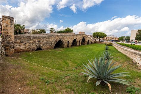 Vista del Ponte dell'Ammiraglio a Palermo