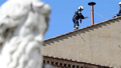 Comignolo sul tetto della Cappella Sistina