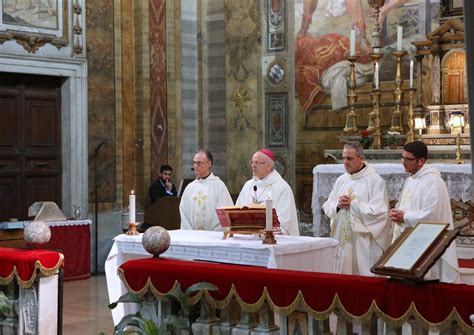 Illustrazione di una antica celebrazione eucaristica