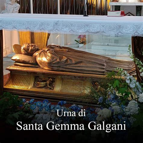 Ritratto di Santa Gemma Galgani con le stigmate