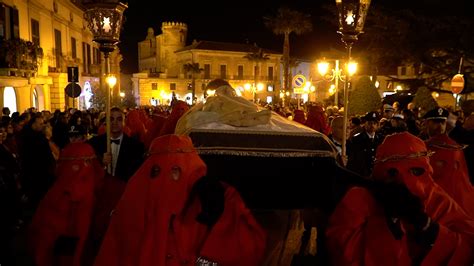 Processione del Venerdì Santo con statua del Cristo Morto e della Madonna Addolorata