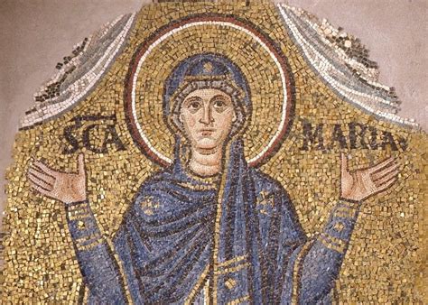 Dettaglio del mosaico della Vergine Orante all'interno della Cattedrale di Santa Sofia.