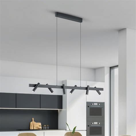 diverse soluzioni di illuminazione per una pizzeria, con faretti e lampade a sospensione