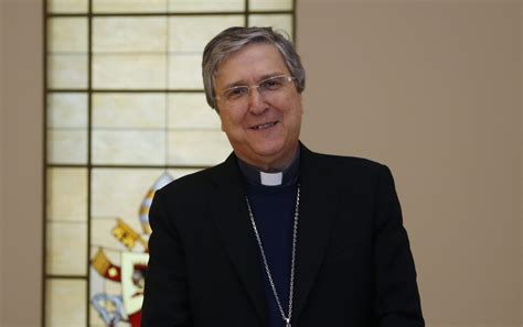 Foto della messa solenne con Mons. Francesco Savino e Don Luca Pitrelli