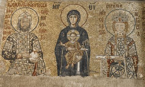 Mosaico dell'imperatore Giovanni II Comneno e dell'imperatrice Irene di Ungheria in Santa Sofia