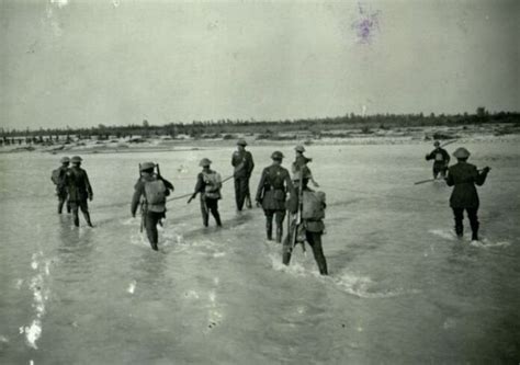 Finanzieri impegnati lungo il Piave e il Sile nel 1918