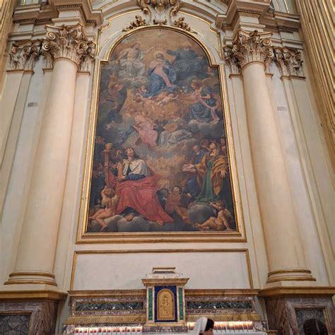 Interno del Santuario di San Luca con opere di Guido Reni e del Guercino