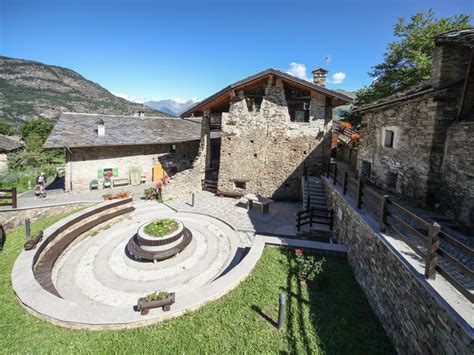 Foto museo papale Les Combes o panorama del villaggio