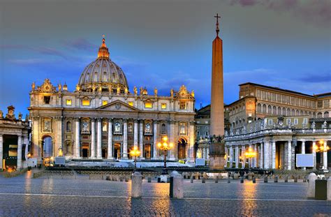 Foto panoramica di Roma o della Basilica di San Pietro