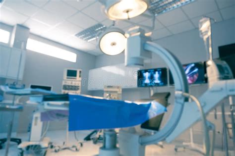 Sala operatoria o attrezzature mediche avanzate