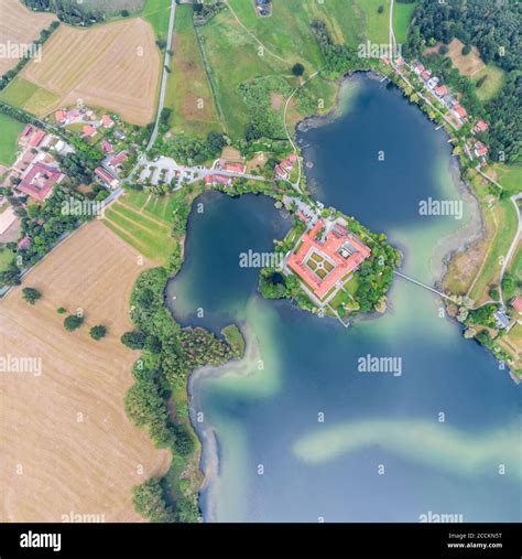 Veduta aerea dei tre chiostri dell'abbazia