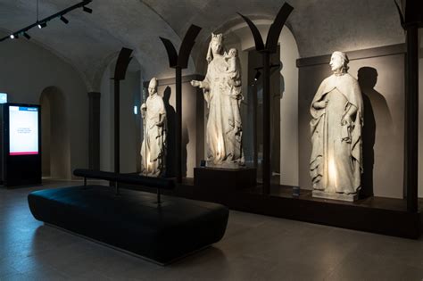 Interno del nuovo Museo Diocesano di Cremona con opere d'arte sacra