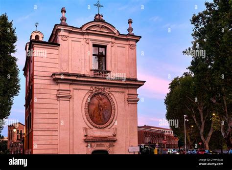 Veduta della Chiesa di Sant'Angelo in Pescheria o di San Gregorio alla Divina Pietà nel Ghetto di Roma