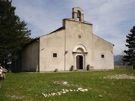 Fotografia dell'Abbazia di Santa Lucia a Rocca di Cambio