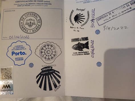 esempio di credenziale da pellegrino con timbri