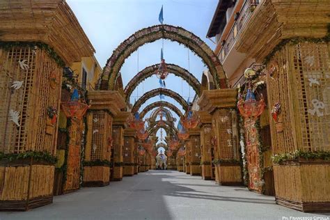 Archi di pane a San Biagio Platani