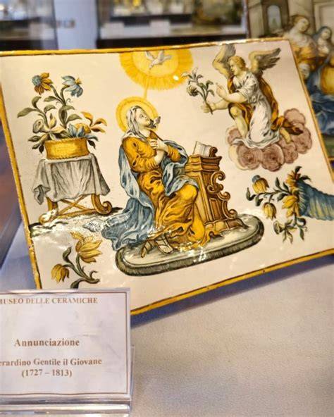 Iconografia dell'Arcangelo Gabriele con il giglio, simbolo di purezza